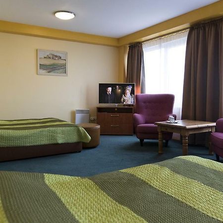 Hotel Siauliai Екстериор снимка