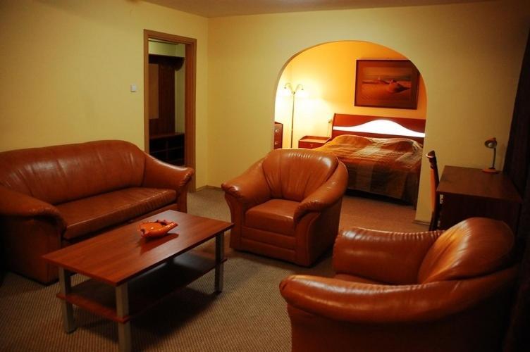 Hotel Siauliai Екстериор снимка