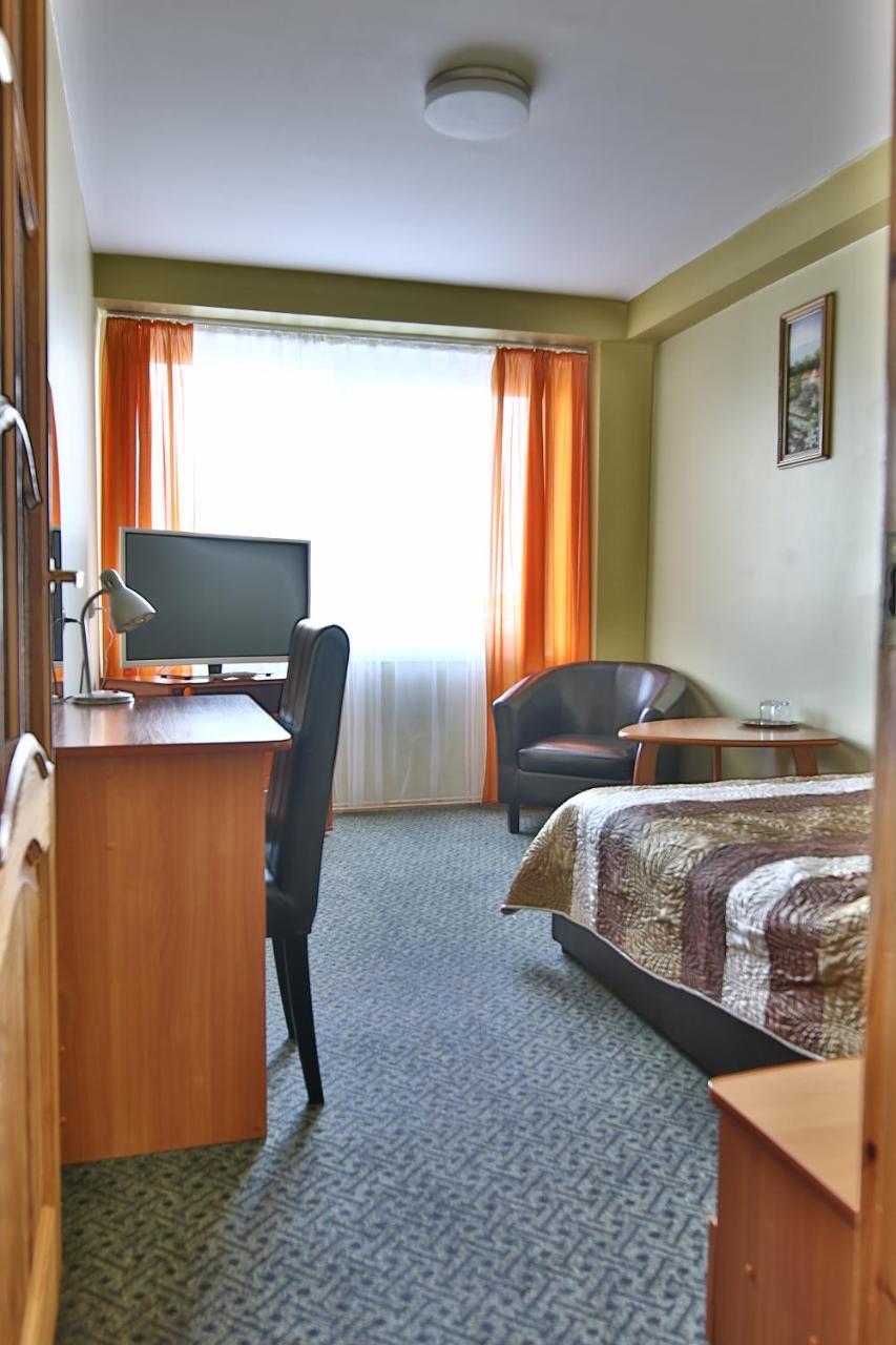 Hotel Siauliai Екстериор снимка